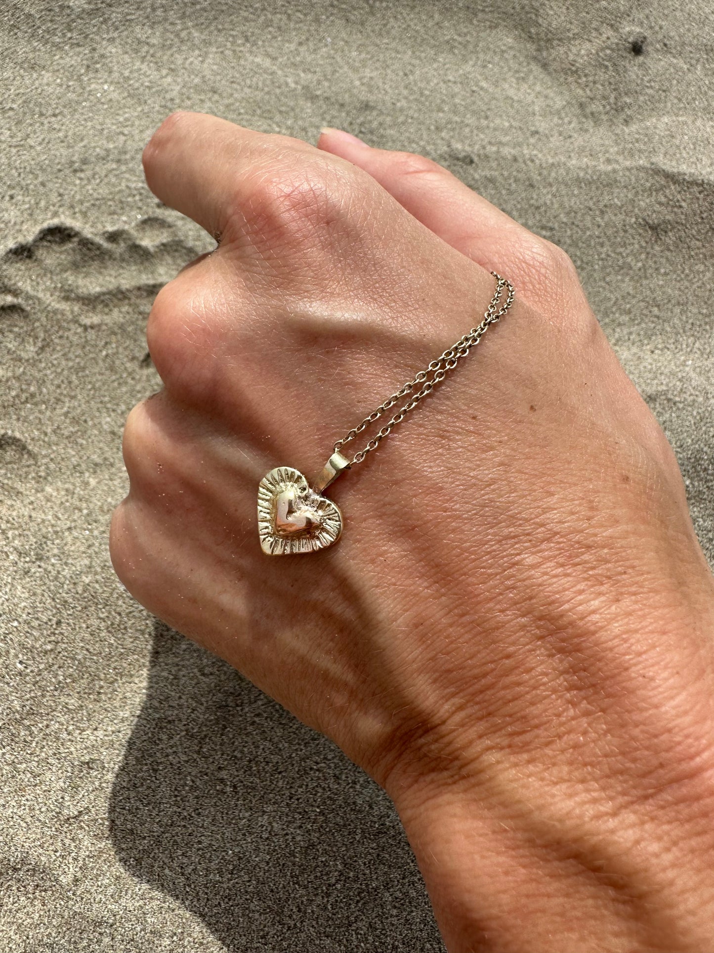 Radiant Heart 9ct Gold Pendant