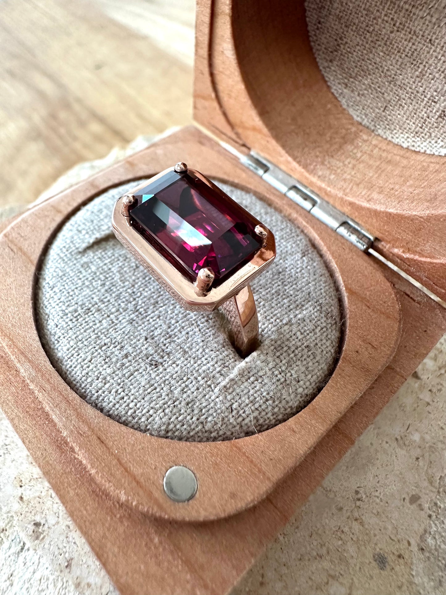 Rhodolite Garnet 9ct Red Gold Ring