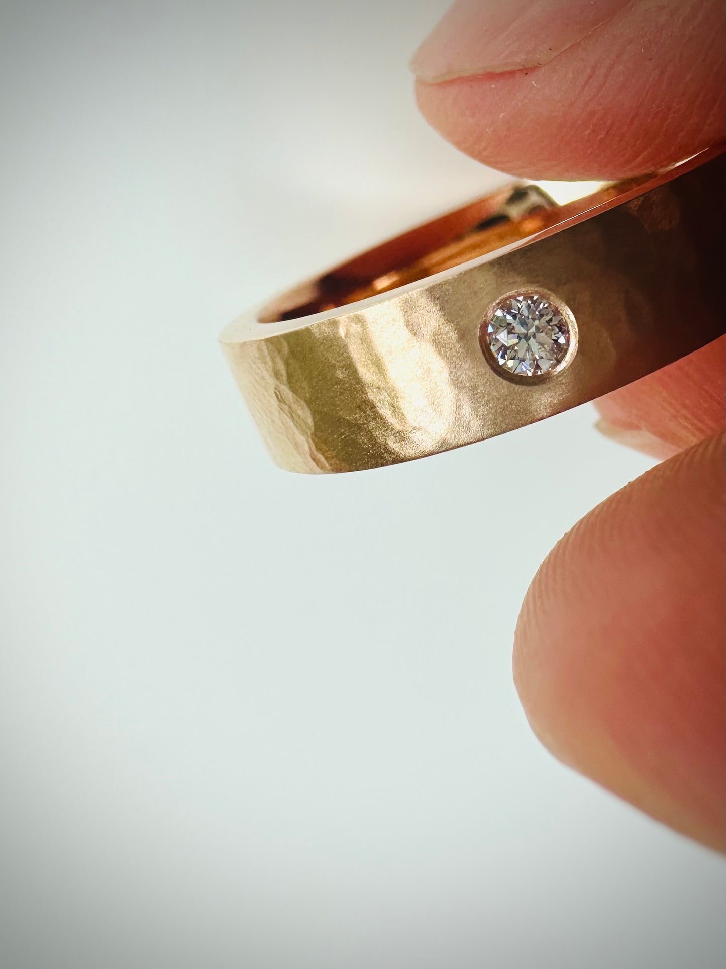Gold Ring 9ct with Natural Diamond