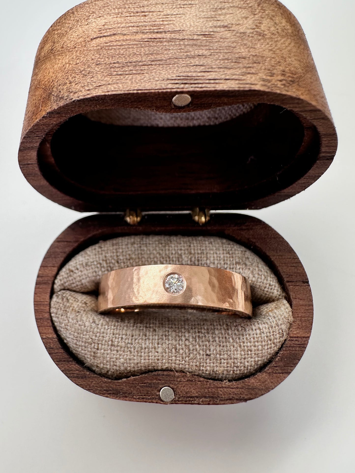 Gold Ring 9ct with Natural Diamond