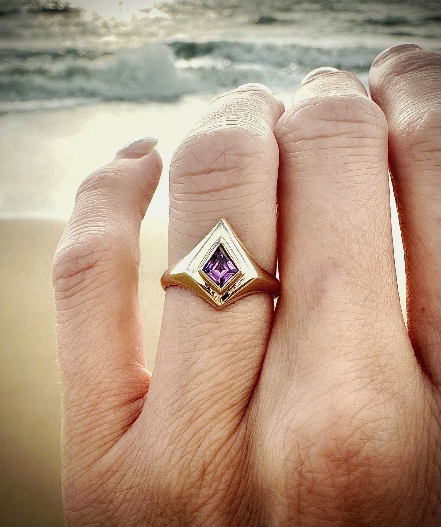 Pink Kite Sapphire 9ct Gold Ring
