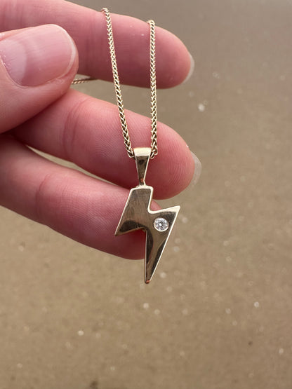Lightning Bolt Pendant 9ct Gold