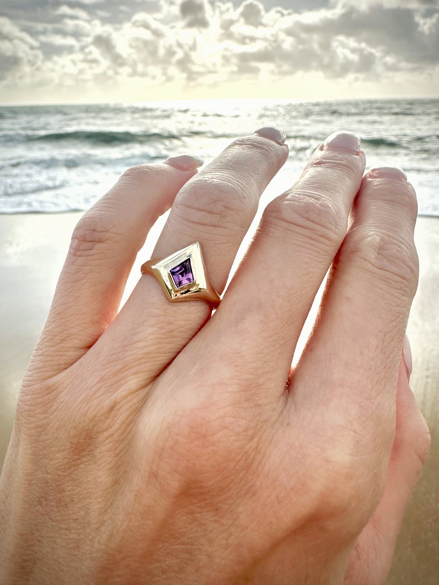 Pink Kite Sapphire 9ct Gold Ring
